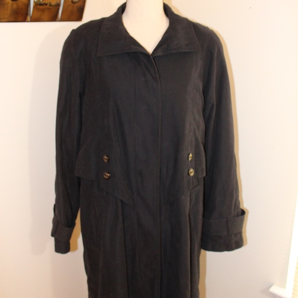 Brem, Rainwear no show buttons Long black Trench coat - Picture 2 of 14